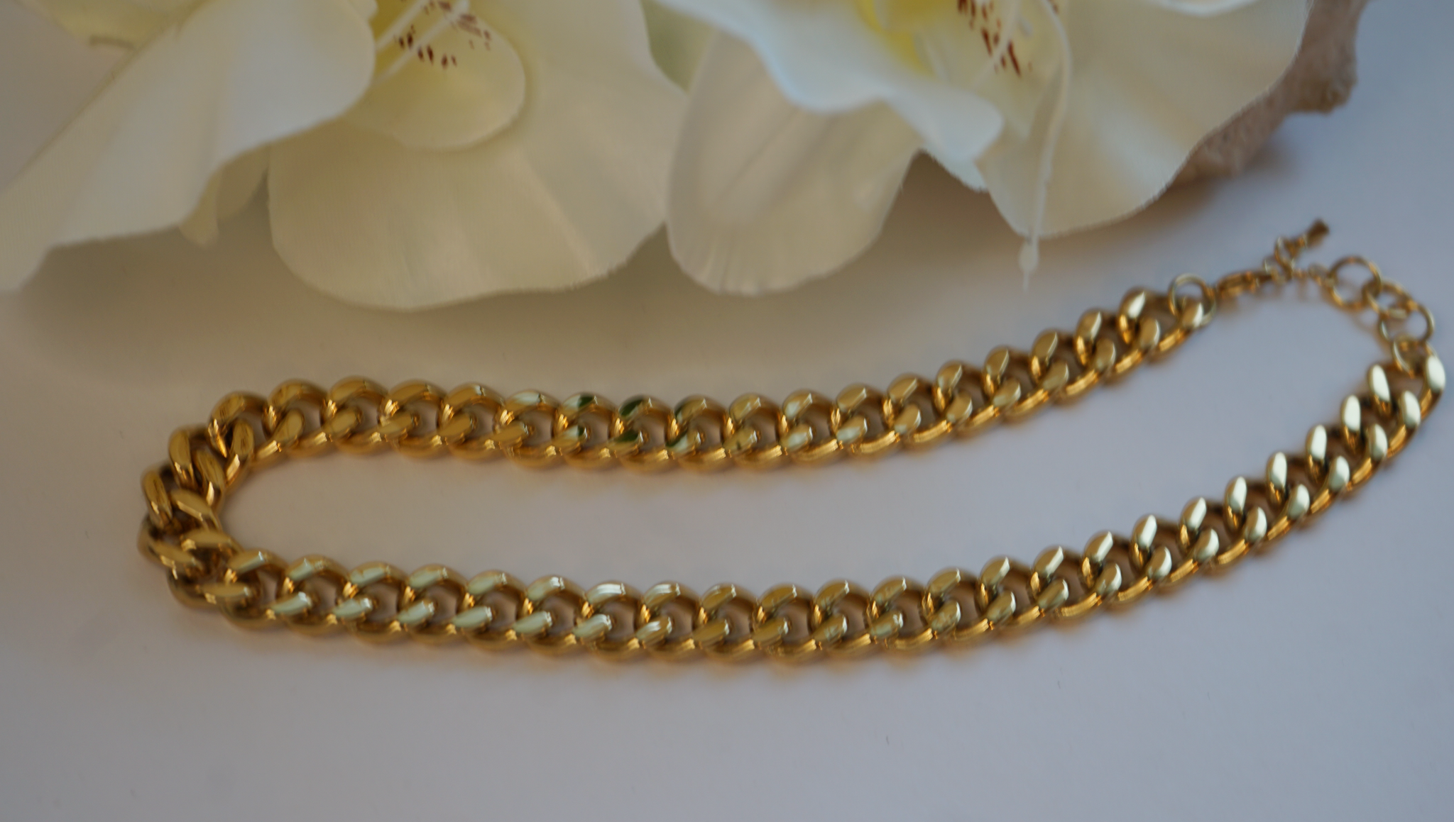 AVA CUBAN LINK CHAIN